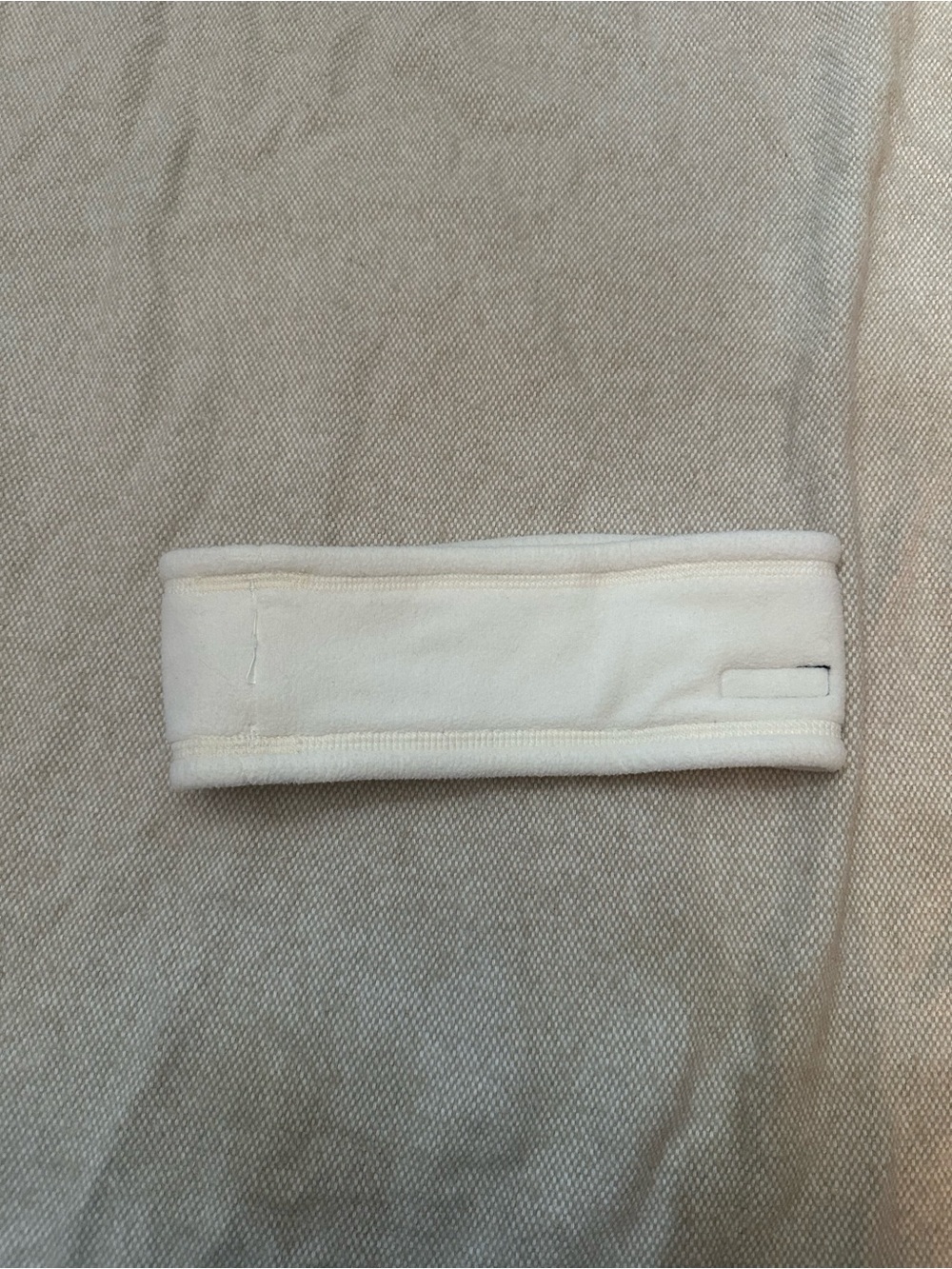 Patagonia Off-White Women's Re-Tool Fleece Headband One Size 38929 - Picture 7 of 8